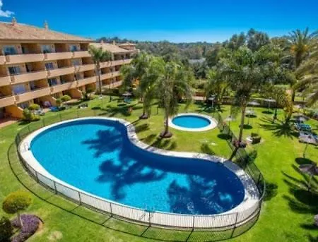 Golf & .apto 2 Bedroom Santa Maria Golf Apartment Marbella