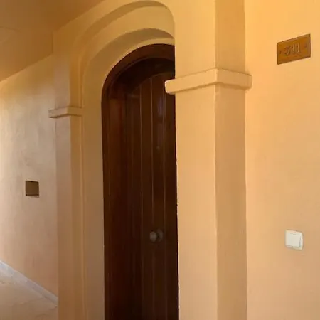 Golf & .apto 2 Bedroom Santa Maria Golf *