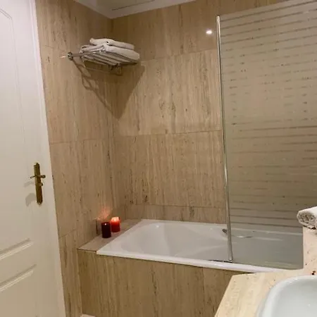 Golf & .apto 2 Bedroom Santa Maria Golf Apartment Marbella