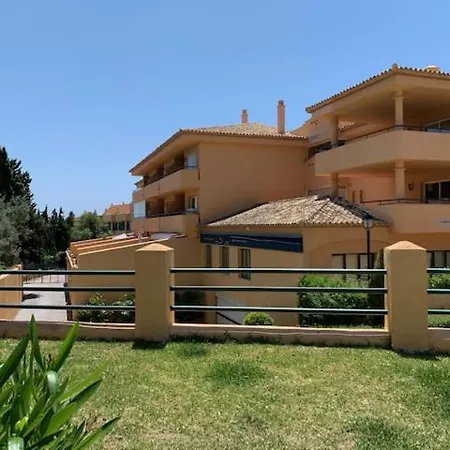Golf & .apto 2 Bedroom Santa Maria Golf *