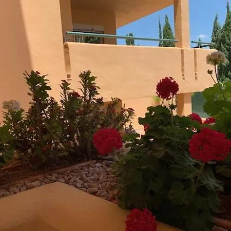 Golf & .apto 2 Bedroom Santa Maria Golf Apartment Marbella